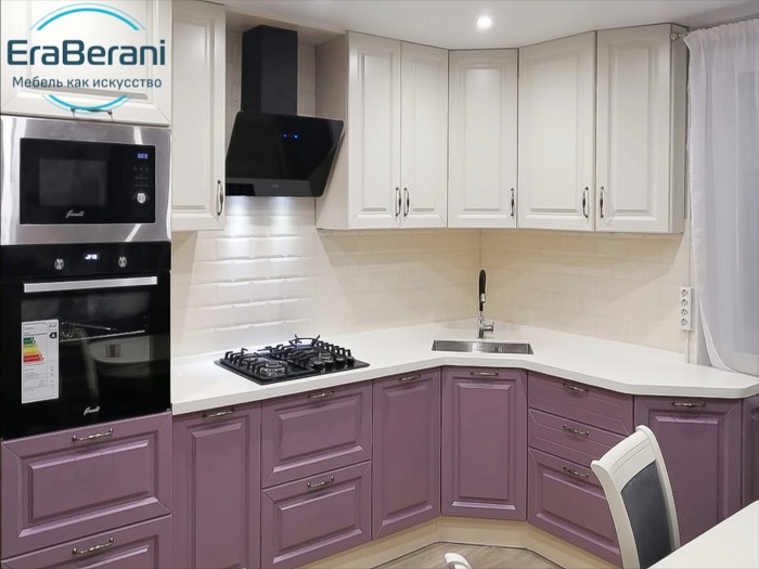 Классический кухонный гарнитур пастельно фиолетовый с белым 2850 х 1700
